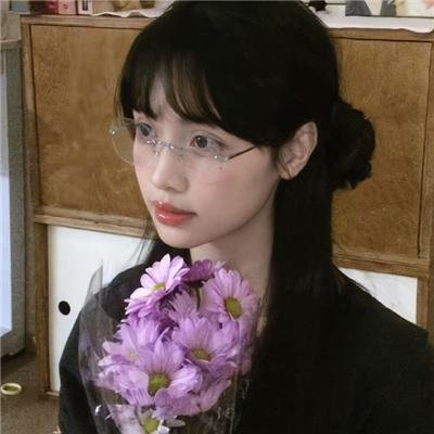 美丽见习生海报